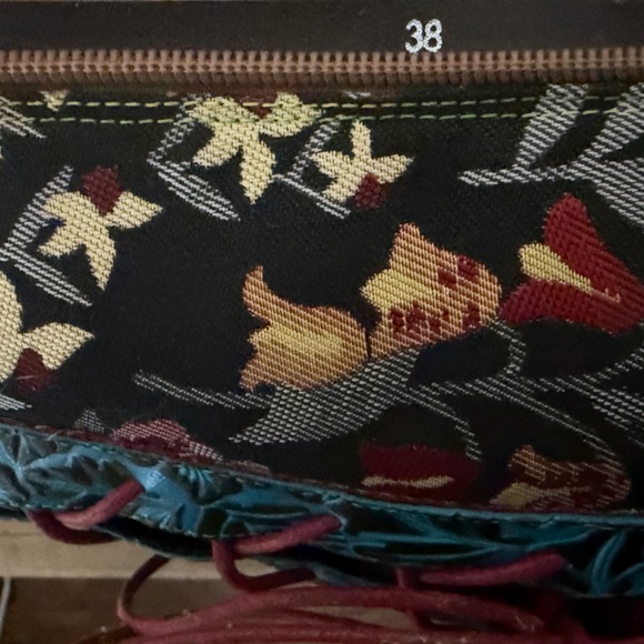 SOFFIA | FLORAL TIE-ACCENT KNEE-HIGH LEATHER BOOTS - Picture 12 of 12